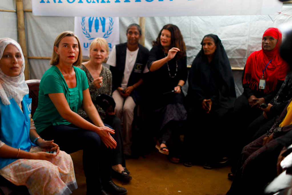 Federica Mogherini, EU's diplomatic chief talk with rohingyas woman at Kutupalong Rohingya refugee camp in Cox’s Bazar Bangladesh. Photo and caption by European External Action Service.